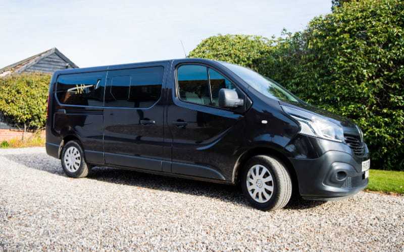 Renault Mini bus in black